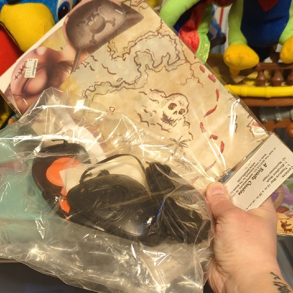 Pirate Ship Playset with Plush Parrot and Figures - Picture 8 of 8